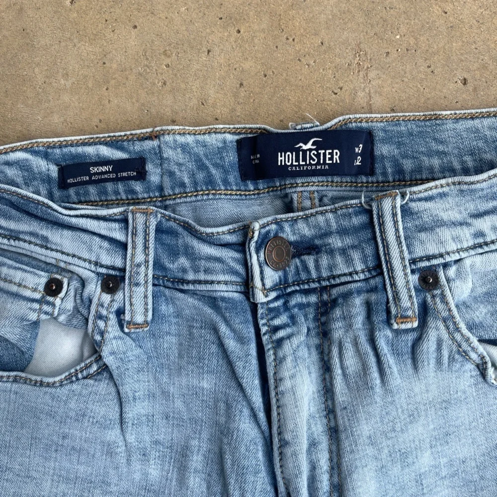 Dark washed Hollister skinny advanced stretch jeans